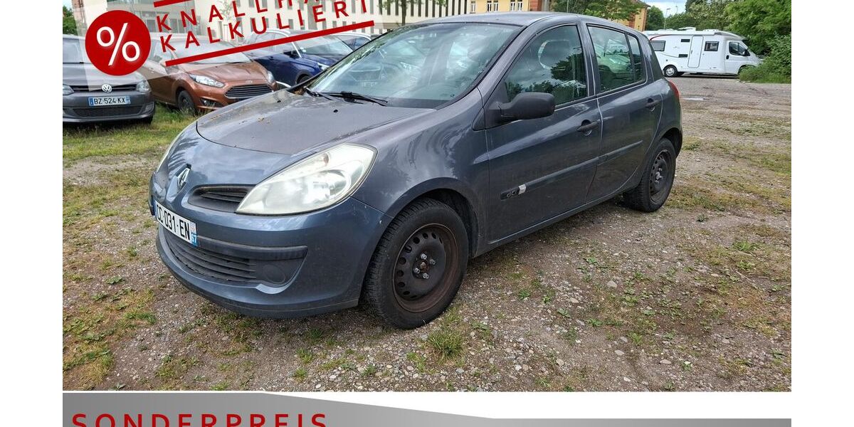 Renault Clio 211.261 km 885 &euro; Achern 77855