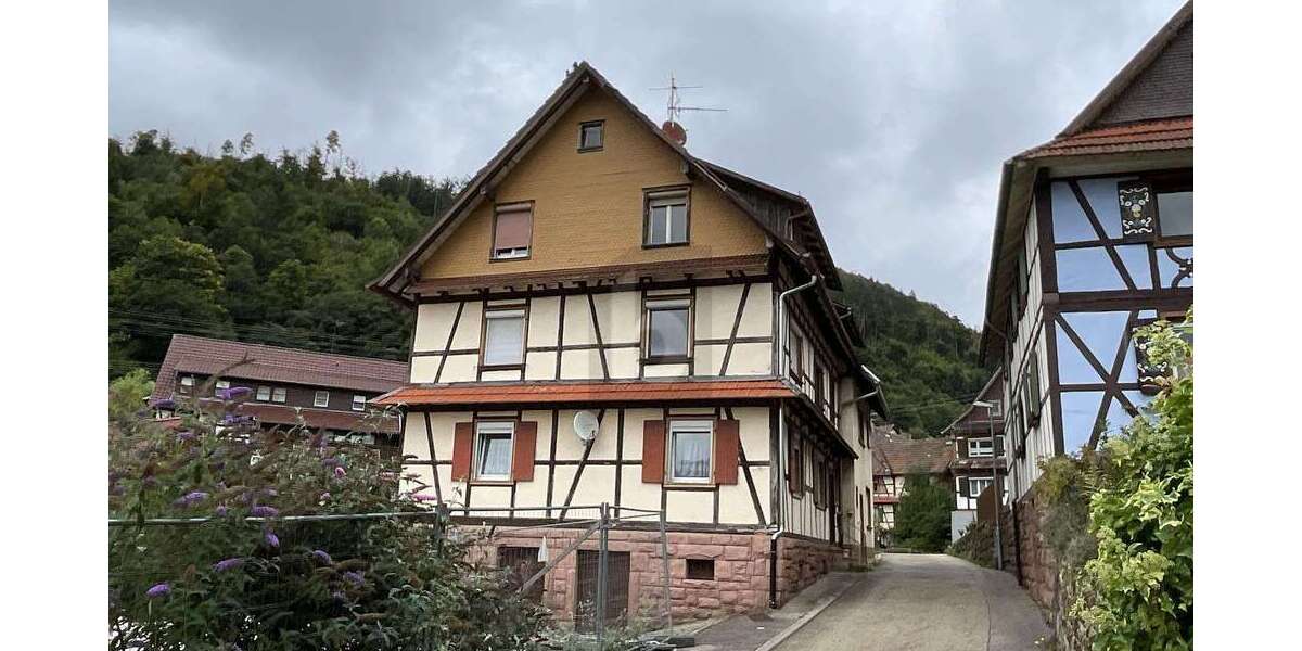 Einfamilienhaus Gernsbach - 16 Zimmer, 352 m&sup2;, 270.000&euro; | Angebot:26006717