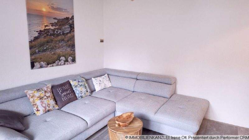 Etagenwohnung Baden-Baden Innenstadt - 3 Zimmer, 70 m&sup2;, 270.000&euro; | Angebot:25697191