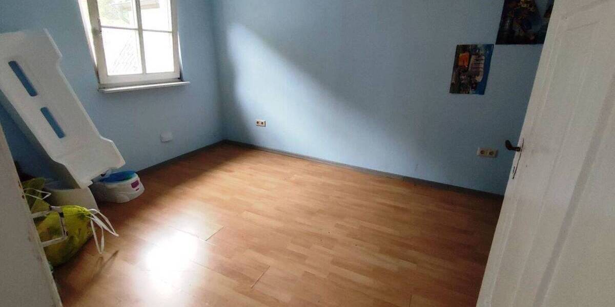 Mehrfamilienhaus, Wohnhaus Gernsbach Hilpertsau - 7 Zimmer, 156 m&sup2;, 179.000&euro; | Angebot:25748643