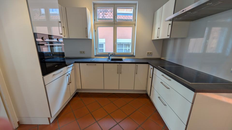 Maisonettenwohnung Ettlingen - 6 Zimmer, 172 m&sup2;, 2.200&euro; | Angebot:24015396