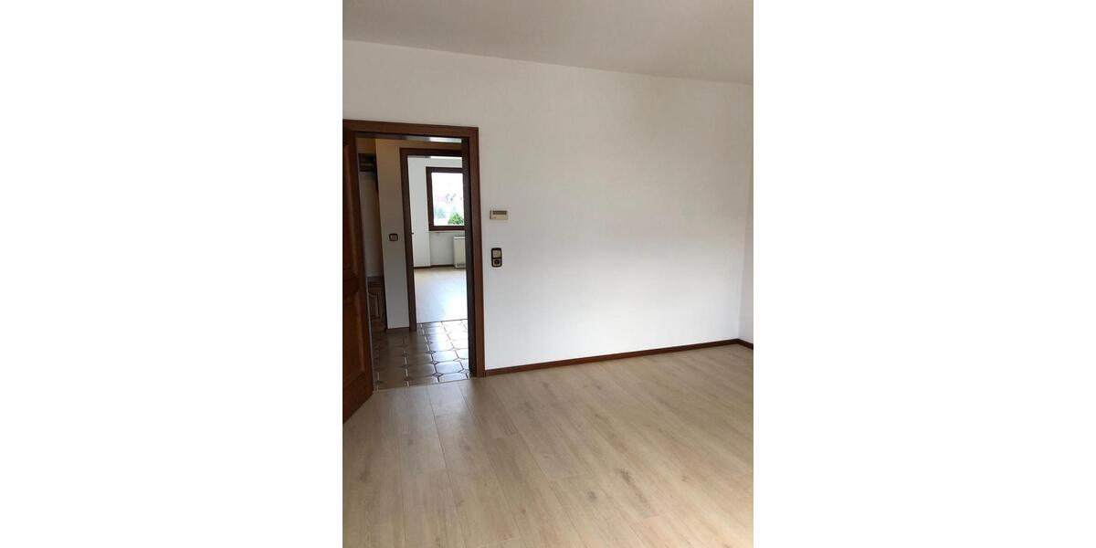 Erdgeschoßwohnung Bühl - 3.5 Zimmer, 116 m&sup2;, 930&euro; | Angebot:25802935