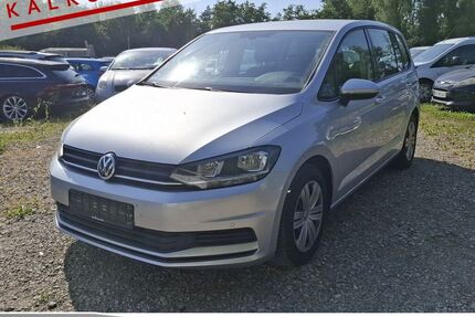 VW Touran 136.087 km 8.485 &euro; Achern 77855