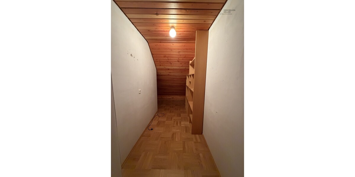 Viel Platz zum Wohnen – und clever Vermögen aufbauen - Zweifamilienhaus Höfen Höfen (Enz) | Angebot:27278662