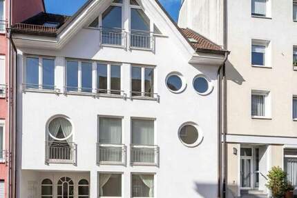 Haus Baden-Baden Innenstadt - 5 Zimmer, 228 m&sup2;, 675.000&euro; | Angebot:25676071