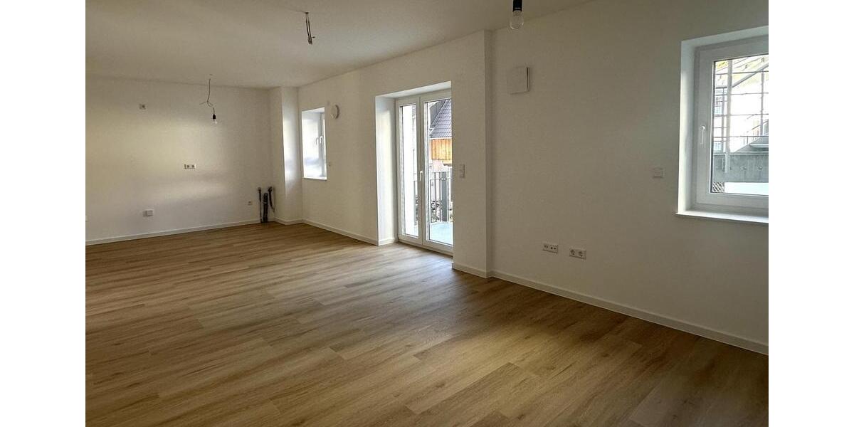 Etagenwohnung Baden-Baden Lichtental - 3 Zimmer, 80 m&sup2;, 990&euro; | Angebot:25416480