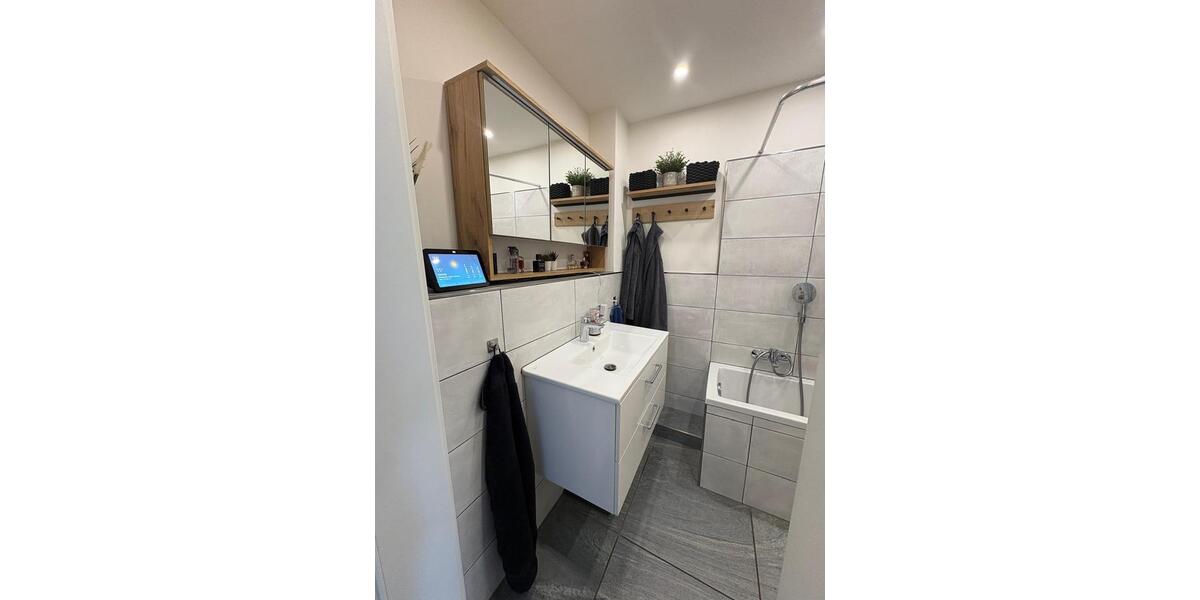 Erdgeschoßwohnung Bietigheim - 2 Zimmer, 68 m&sup2;, 900&euro; | Angebot:25809964