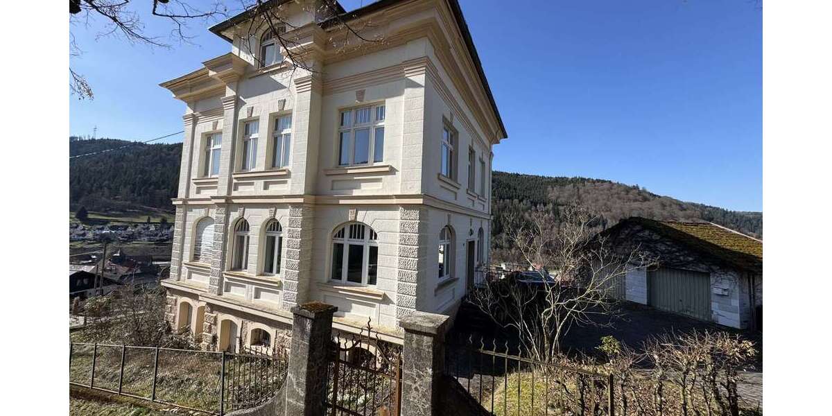Einfamilienhaus Höfen an der Enz - 10 Zimmer, 235 m&sup2;, 799.000&euro; | Angebot:25810221