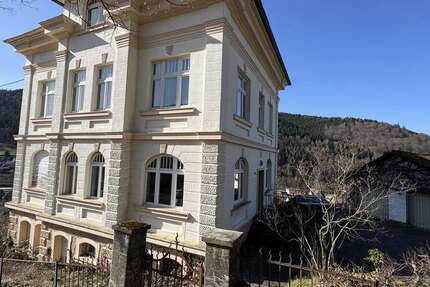 Haus Höfen an der Enz - 10 Zimmer, 235 m&sup2;, 799.000&euro; | Angebot:25810221