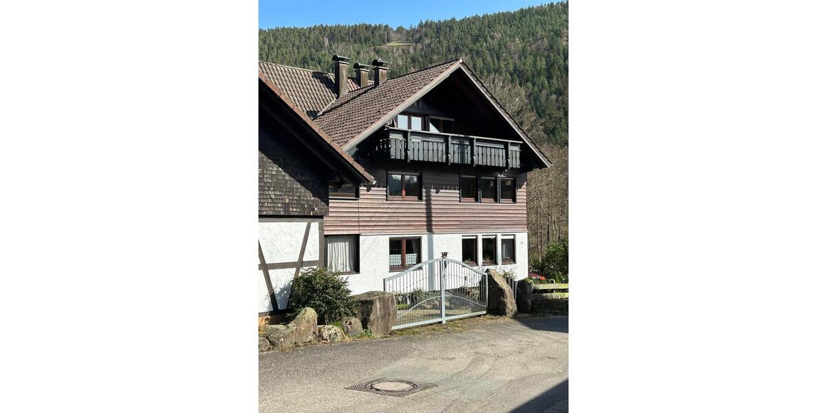 Mehrfamilienhaus, Wohnhaus Bad Wildbad - 7 Zimmer, 254 m&sup2;, 575.000&euro; | Angebot:25887001
