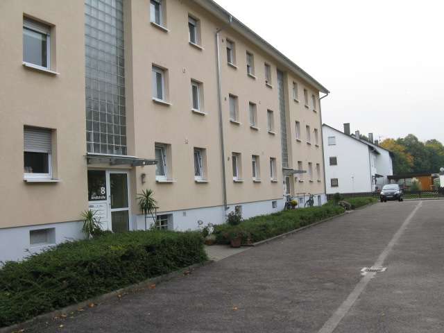 Etagenwohnung Bühl - 2 Zimmer, 62 m&sup2;, 500&euro; | Angebot:27314068