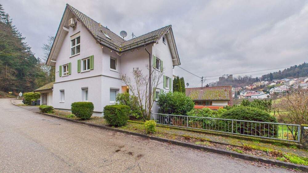 Mehrfamilienhaus, Wohnhaus Baden-Baden Ebersteinburg - 7 Zimmer, 210 m&sup2;, 888.000&euro; | Angebot:25718550