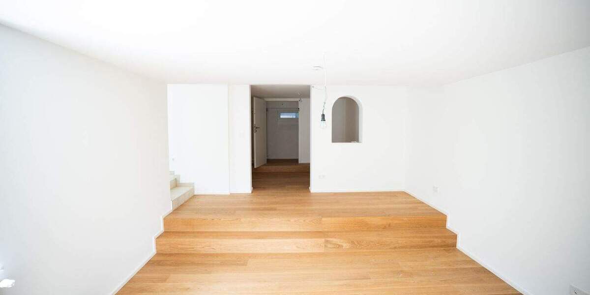 Doppelhaushälfte Baden-Baden Innenstadt - 8 Zimmer, 269 m&sup2;, 1.650.000&euro; | Angebot:25666703