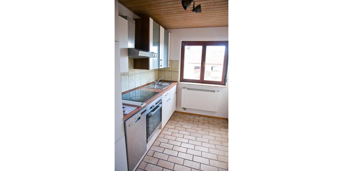 Etagenwohnung Straubenhardt - 1 Zimmer, 39 m&sup2;, 370&euro; | Angebot:26003104