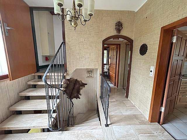 Einfamilienhaus Neuenbürg - 6 Zimmer, 161 m&sup2;, 395.000&euro; | Angebot:25877495