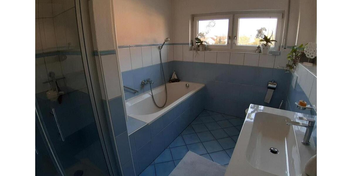 Dachgeschoßwohnung Rheinmünster - 5 Zimmer, 108 m&sup2;, 1.000&euro; | Angebot:25993684