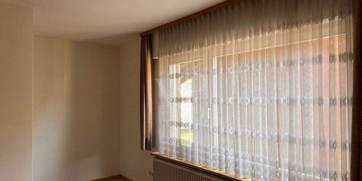 Mehrfamilienhaus, Wohnhaus Baden-Baden / Sandweier Sandweier - 6 Zimmer, 160 m&sup2;, 495.000&euro; | Angebot:25694691
