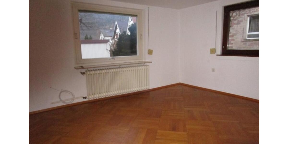 Etagenwohnung Gaggenau - 7 Zimmer, 166 m&sup2;, 1.660&euro; | Angebot:25160998