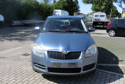 Skoda Fabia 283.577 km 1.299 &euro; Bühl 77815