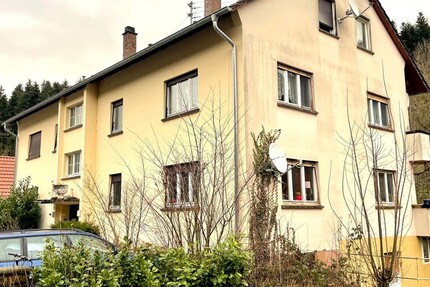 3- Zimmer Wohnung mit Balkon und Außenstellplatz - Wohnung Marxzell | Angebot:25882936