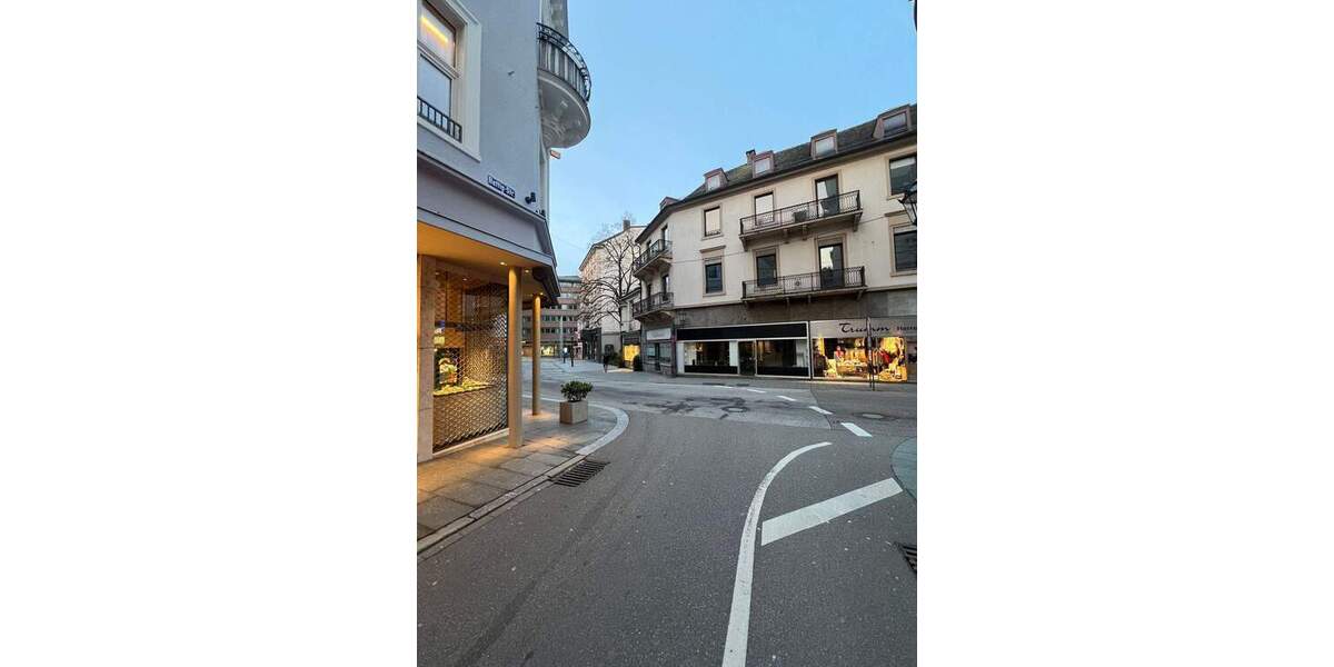 Gewerbeobjekt Baden-Baden Innenstadt - 1 Zimmer, 2.500&euro; | Angebot:25822196