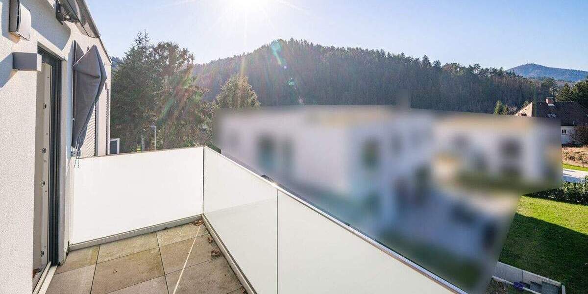 Doppelhaushälfte Gernsbach - 5 Zimmer, 157 m&sup2;, 2.000&euro; | Angebot:25702797