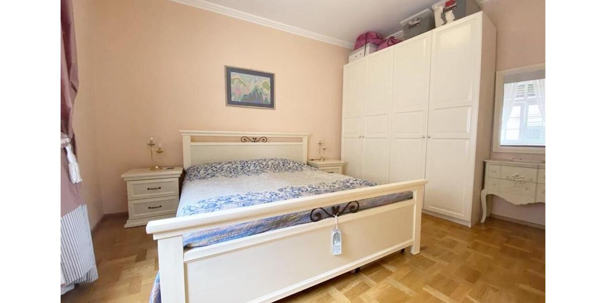 Hochparterre Baden-Baden Baden - 4 Zimmer, 95 m&sup2;, 455.000&euro; | Angebot:25881876