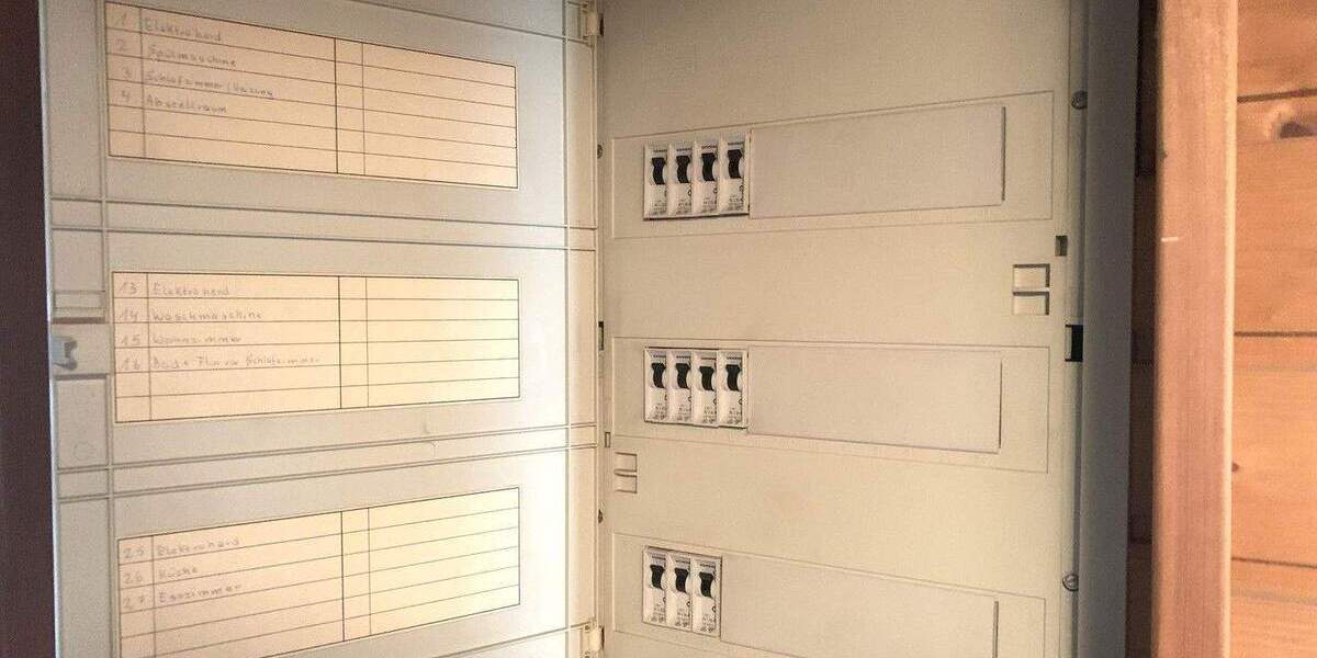 Mehrfamilienhaus, Wohnhaus Gaggenau - 5 Zimmer, 153 m&sup2;, 240.000&euro; | Angebot:25696034