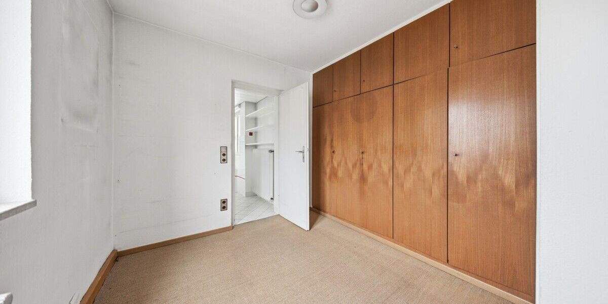 Einfamilienhaus Karlsbad Langensteinbach - 9 Zimmer, 203 m&sup2;, 449.000&euro; | Angebot:25916673