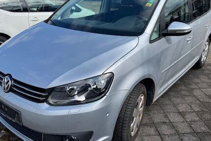 VW Touran 263.407 km 4.000 &euro; Sasbach 77880