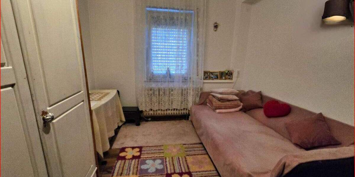 Mehrfamilienhaus, Wohnhaus Bad Herrenalb - 1 Zimmer, 244 m&sup2;, 299.000&euro; | Angebot:25796565