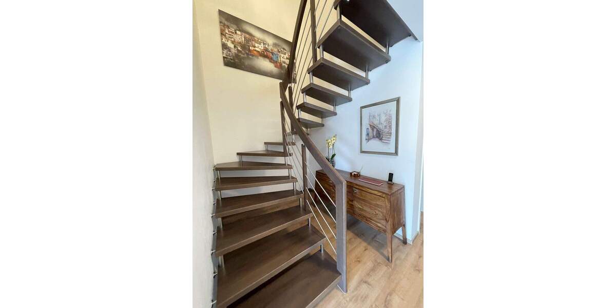 Doppelhaushälfte Baden-Baden Ebersteinburg - 8 Zimmer, 231 m&sup2;, 898.000&euro; | Angebot:25704943