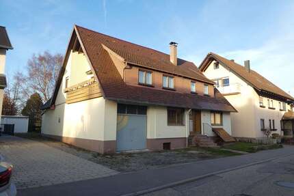 Haus Dobel - 7 Zimmer, 195 m&sup2;, 319.000&euro; | Angebot:24749398