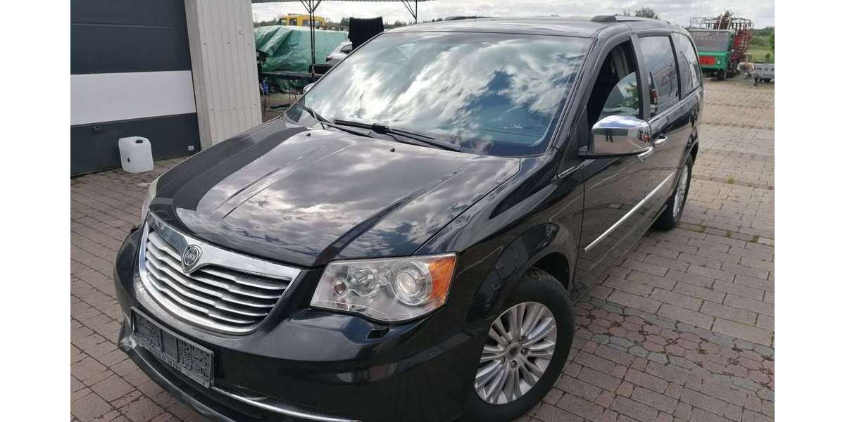 Lancia Voyager 157.222 km 7.999 &euro; Lichtental (Baden-Baden) 76534