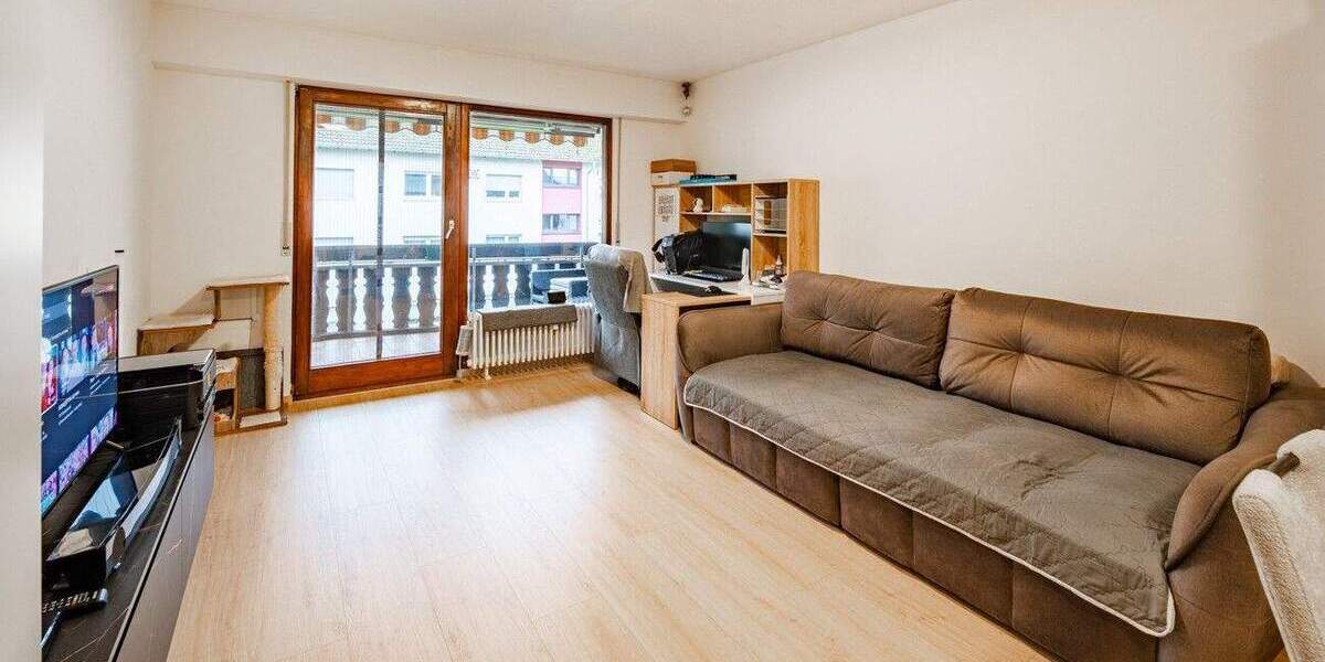 Etagenwohnung Baden-Baden Oos - 3 Zimmer, 80 m&sup2;, 269.000&euro; | Angebot:25702800
