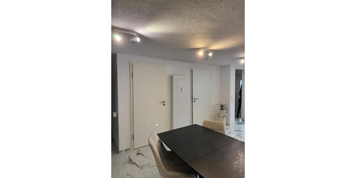 Etagenwohnung Baden-Baden Lichtental - 2 Zimmer, 92 m&sup2;, 1.100&euro; | Angebot:25964359