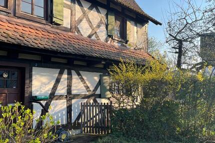 Haus Rheinstetten - 9 Zimmer, 200 m&sup2;, 400.000&euro; | Angebot:25858424