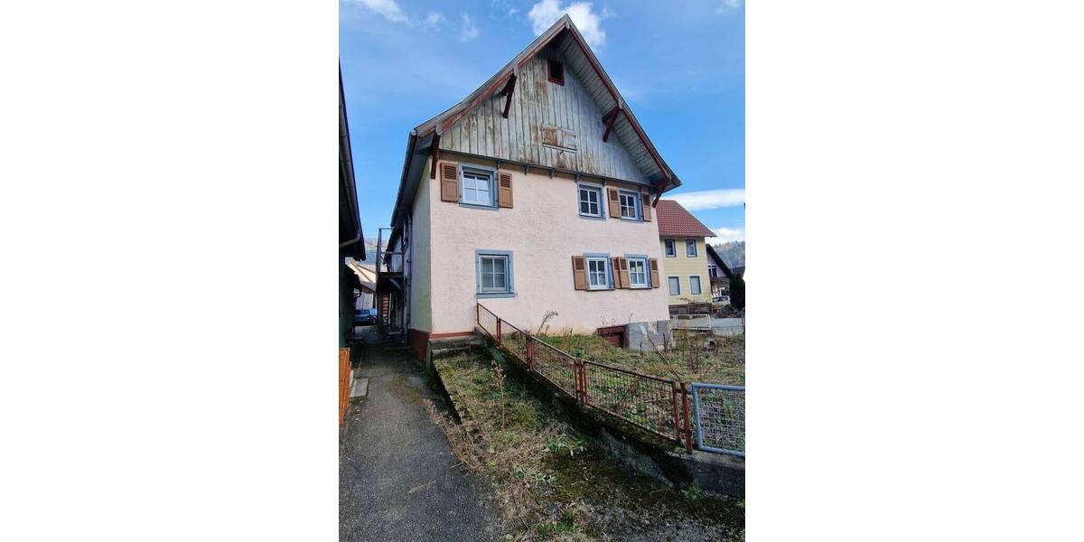 Mehrfamilienhaus, Wohnhaus Gernsbach Hilpertsau - 7 Zimmer, 156 m&sup2;, 179.000&euro; | Angebot:25748643