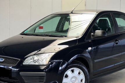 Ford Focus 46.582 km 3.900 &euro; Rheinstetten 76287