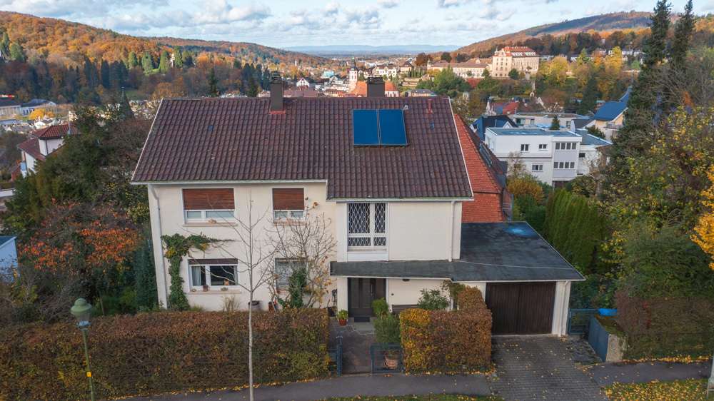 Einfamilienhaus Baden-Baden Baden - 7 Zimmer, 268 m&sup2;, 1.390.000&euro; | Angebot:24608702