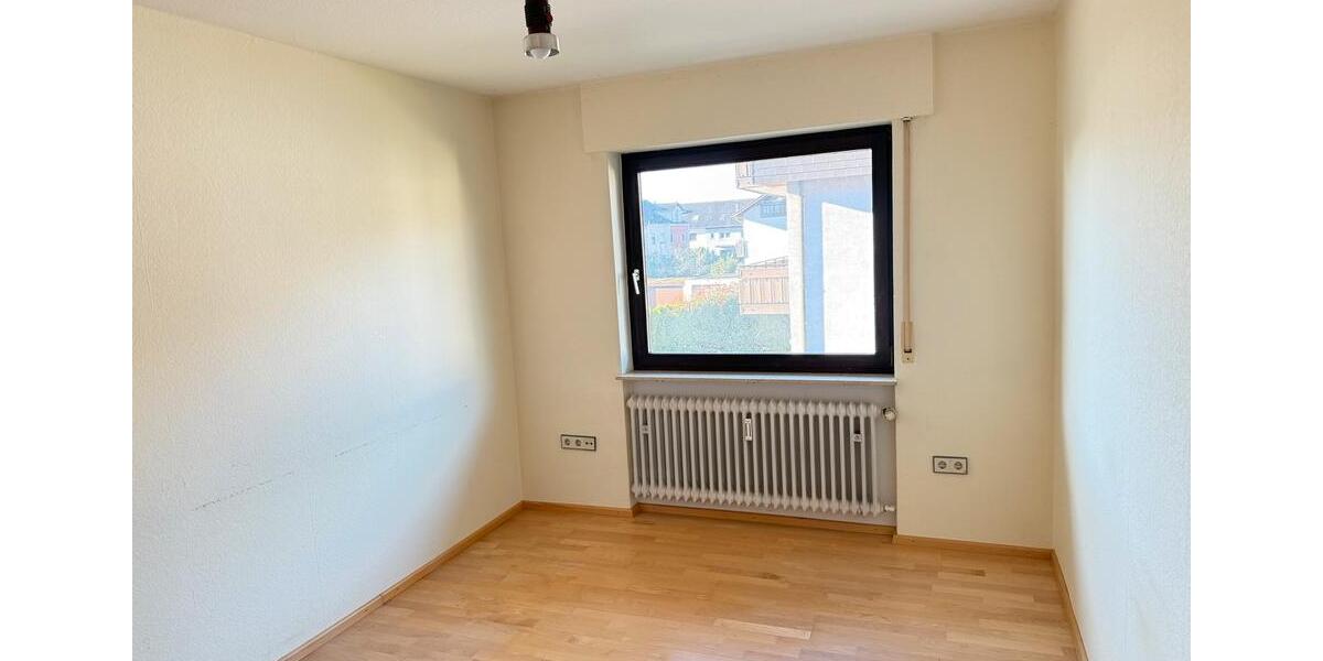 Einfamilienhaus Rheinstetten - 11 Zimmer, 320 m&sup2;, 749.000&euro; | Angebot:25823876