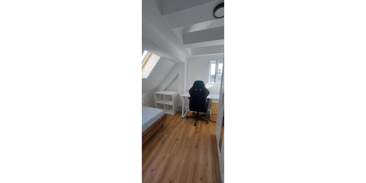 Dachgeschoßwohnung Baden-Baden Baden - 2 Zimmer, 30 m&sup2;, 500&euro; | Angebot:26448456
