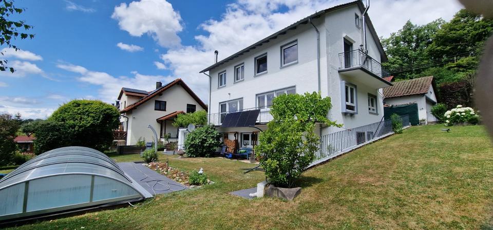 Mehrfamilienhaus, Wohnhaus Neuenbürg - 8 Zimmer, 246 m&sup2;, 820.000&euro; | Angebot:25940918