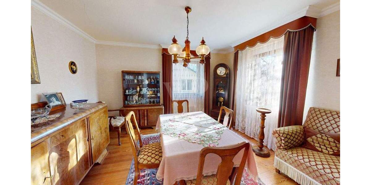 Mehrfamilienhaus, Wohnhaus Sasbach Ortsgebiet - 9 Zimmer, 180 m&sup2;, 420.000&euro; | Angebot:25729721
