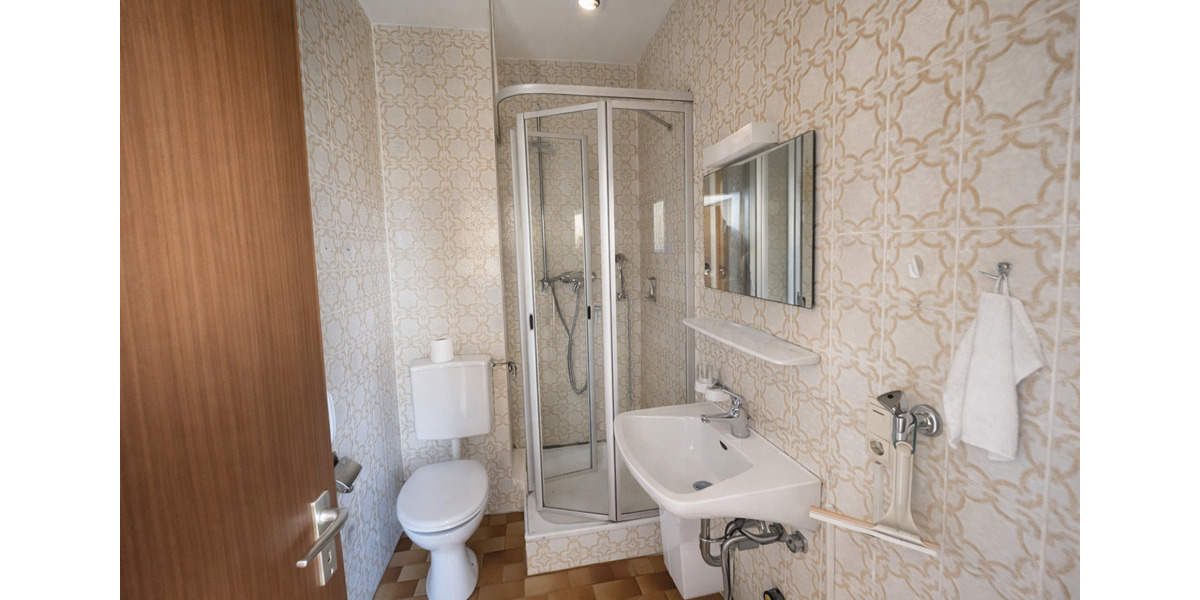 Mehrfamilienhaus, Wohnhaus Bad Wildbad - 7 Zimmer, 160 m&sup2;, 299.000&euro; | Angebot:24698220