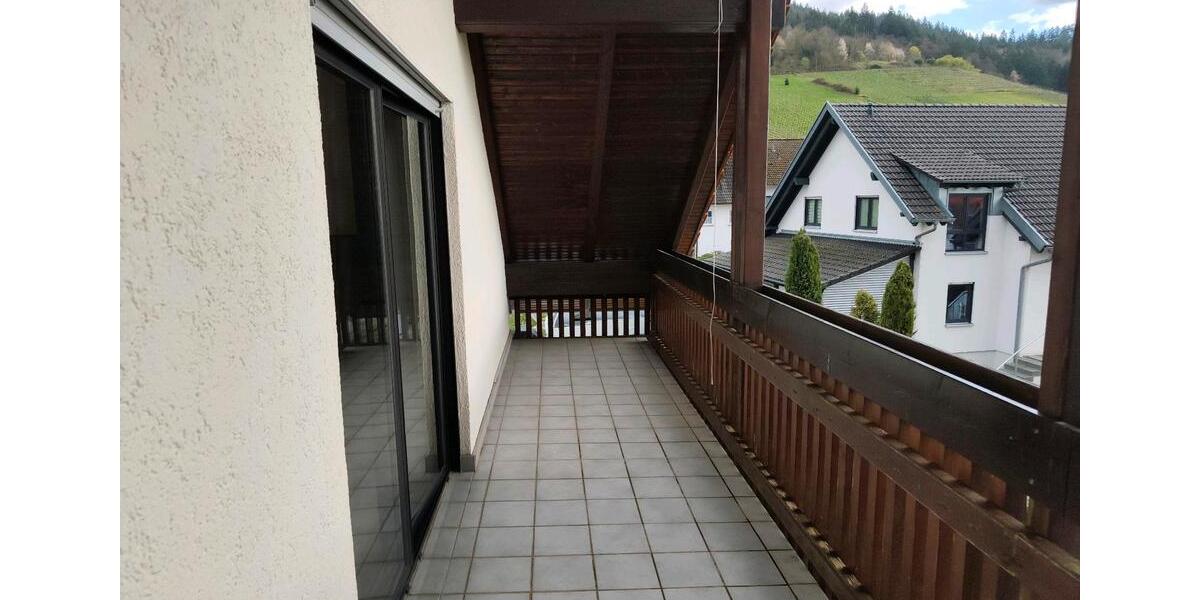 Dachgeschoßwohnung Baden-Baden Lichtental - 2 Zimmer, 75 m&sup2;, 850&euro; | Angebot:25892349