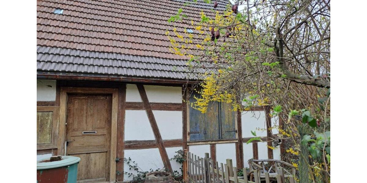 Einfamilienhaus Weisenbach - 8 Zimmer, 160 m&sup2;, 170.000&euro; | Angebot:25320280