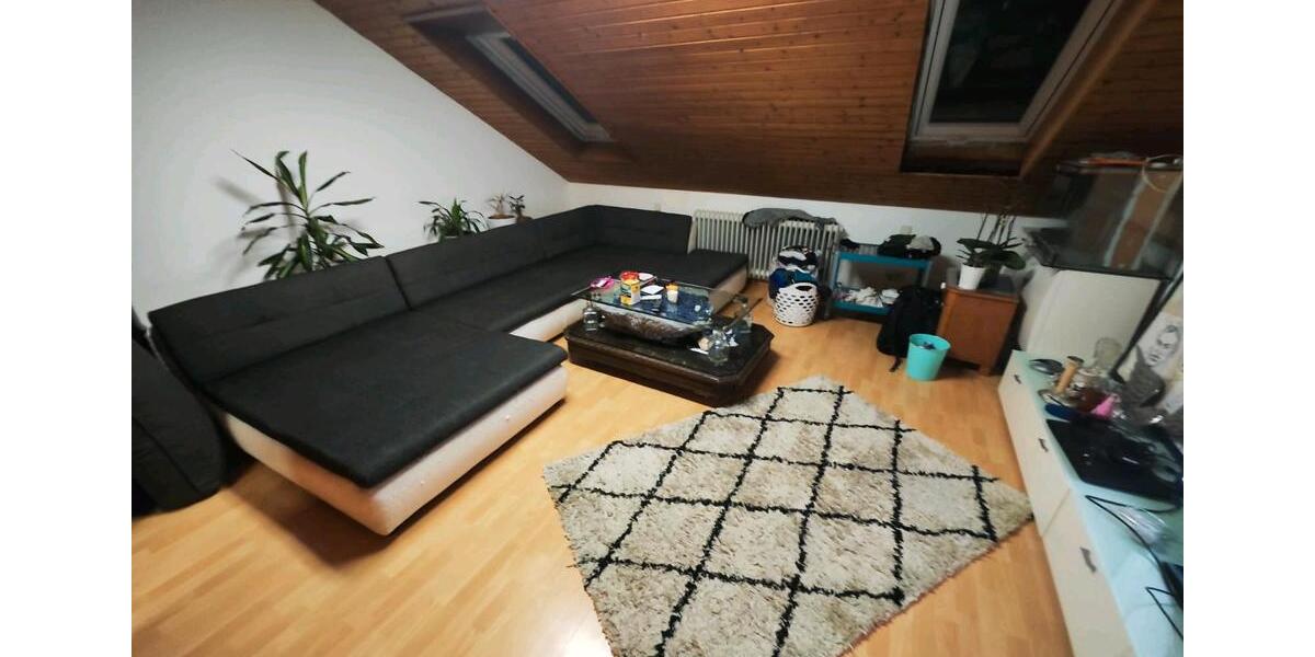 Dachgeschoßwohnung Achern - 3 Zimmer, 90 m&sup2;, 1.150&euro; | Angebot:26676212