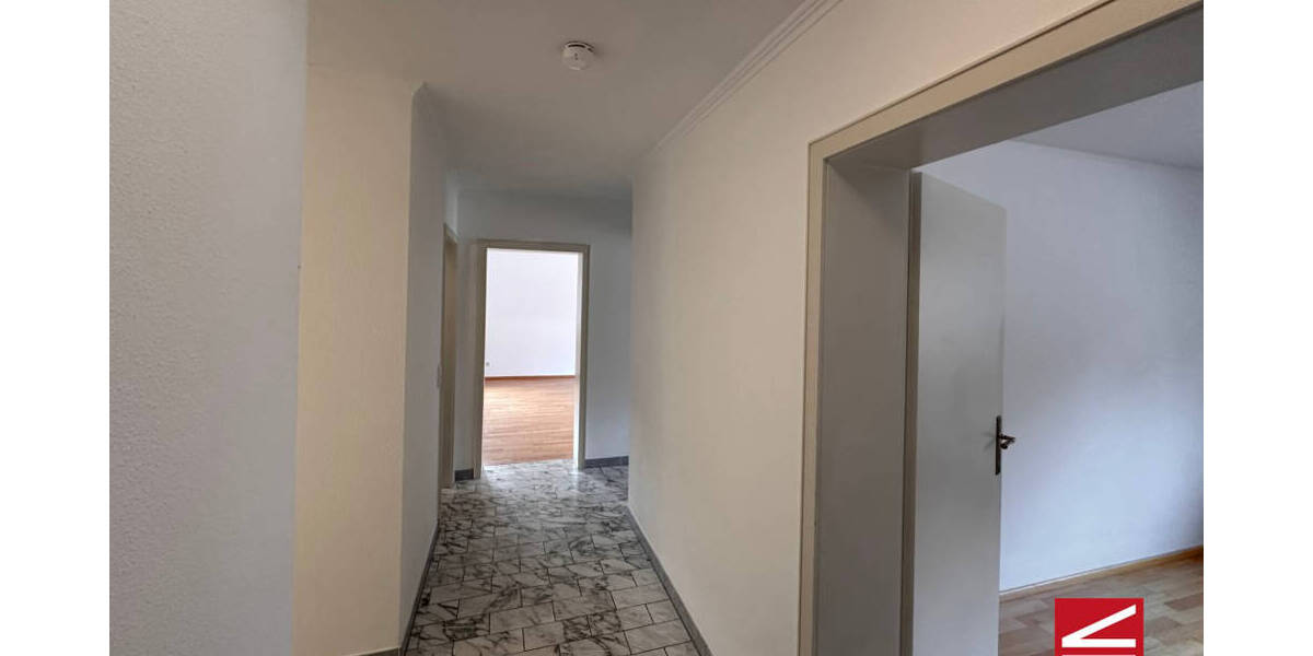 Etagenwohnung Baden-Baden Innenstadt - 4 Zimmer, 132 m&sup2;, 335.000&euro; | Angebot:25692846