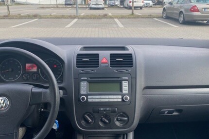 VW Golf 198.000 km 1.499 &euro; Rheinmünster 77836